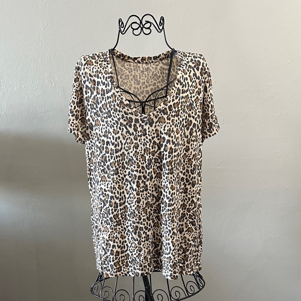 Leopard Print V-Neck Women's Top